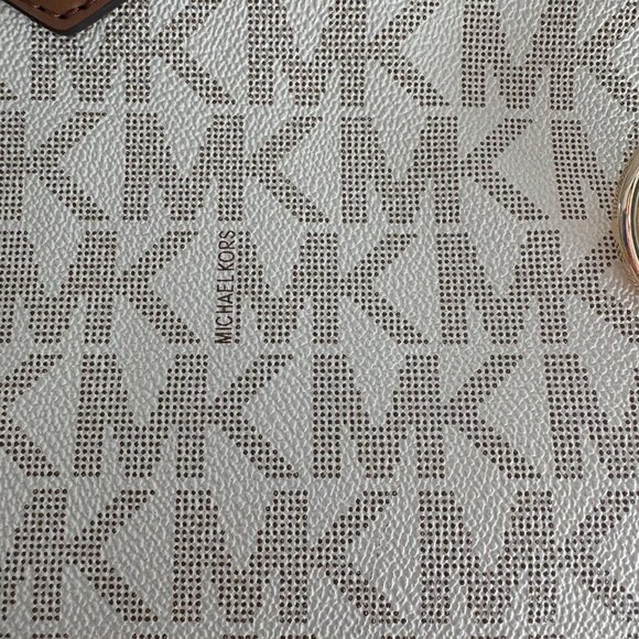 Michael Kors Logo Cream & Brown Canvas & Leather Tote Bag With Detachable Strap - Picture 13 of 16